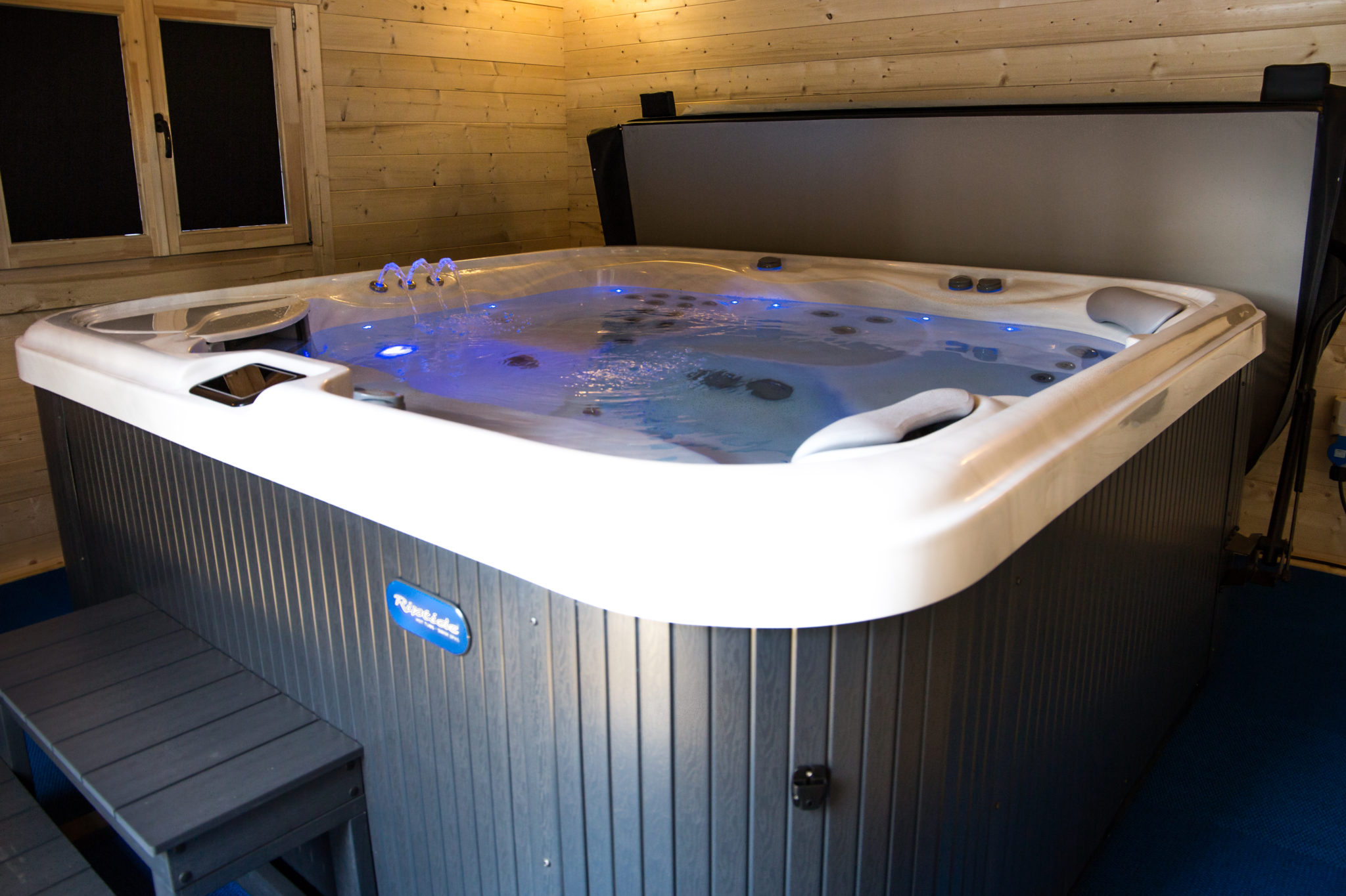riptide hot tub with lights